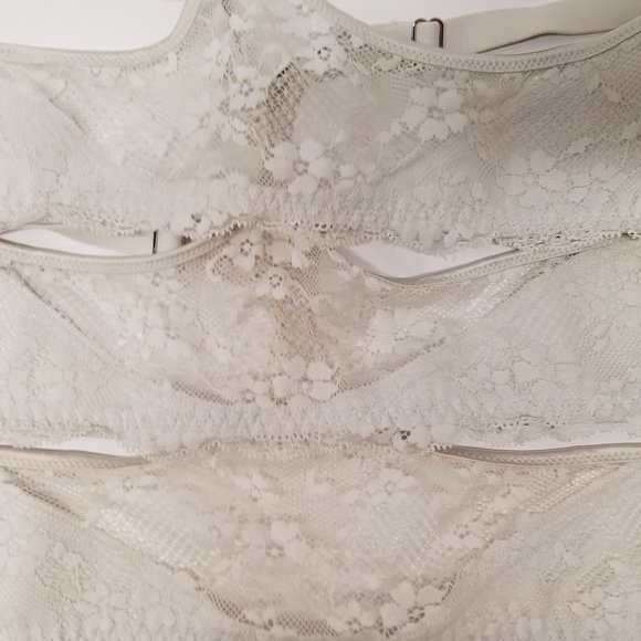 THREE (3) - Maidenform One Fab Fit® T-Back Bras - Picture 4 of 6